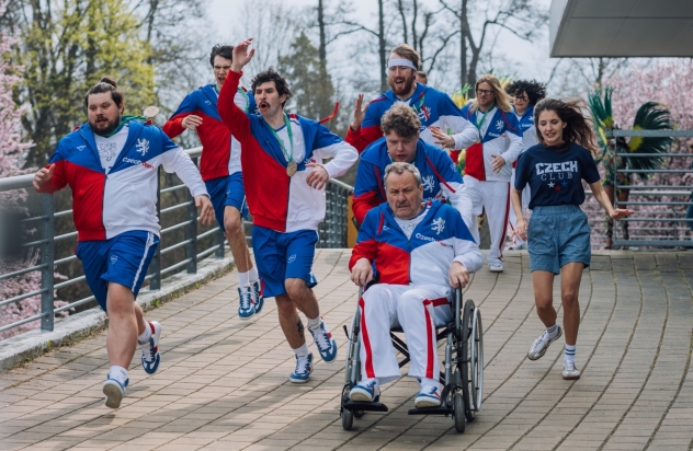 ODPOLEDN&Iacute; KINO: DREAM TEAM