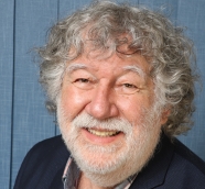 TRO&Scaron;KA HUMORU NEU&Scaron;KOD&Iacute;